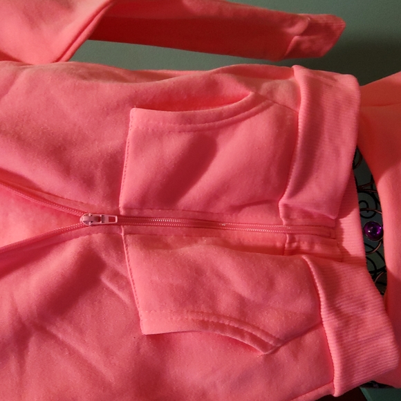 Pair Hooded Jackets - Picture 3 of 5